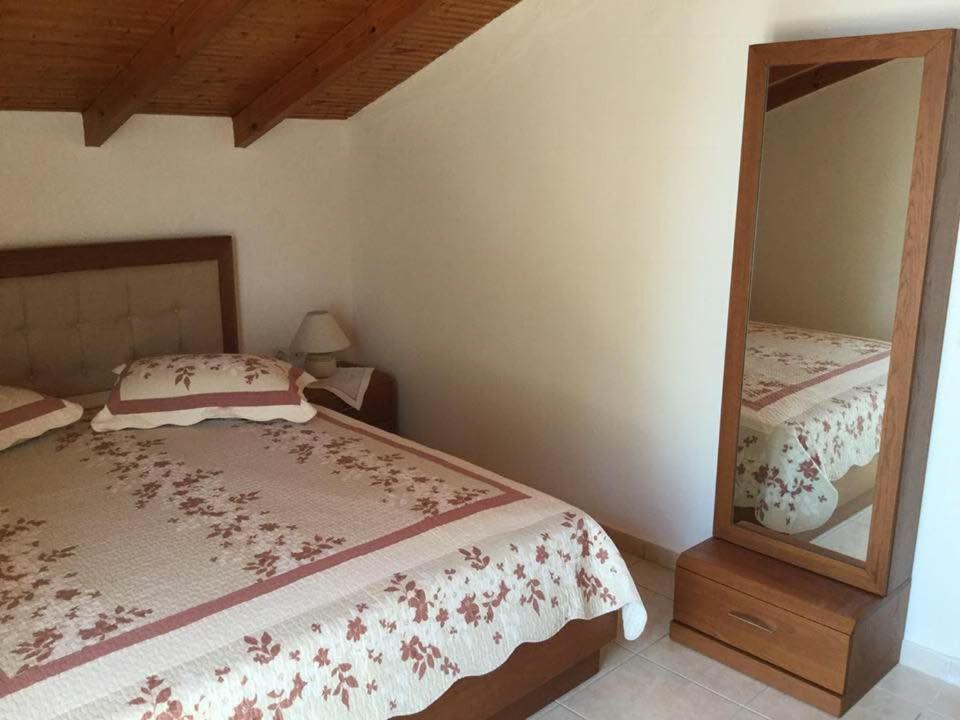 Villa Kalandra Eksteriør billede